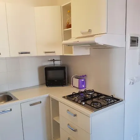 Noemi House Apartmán *